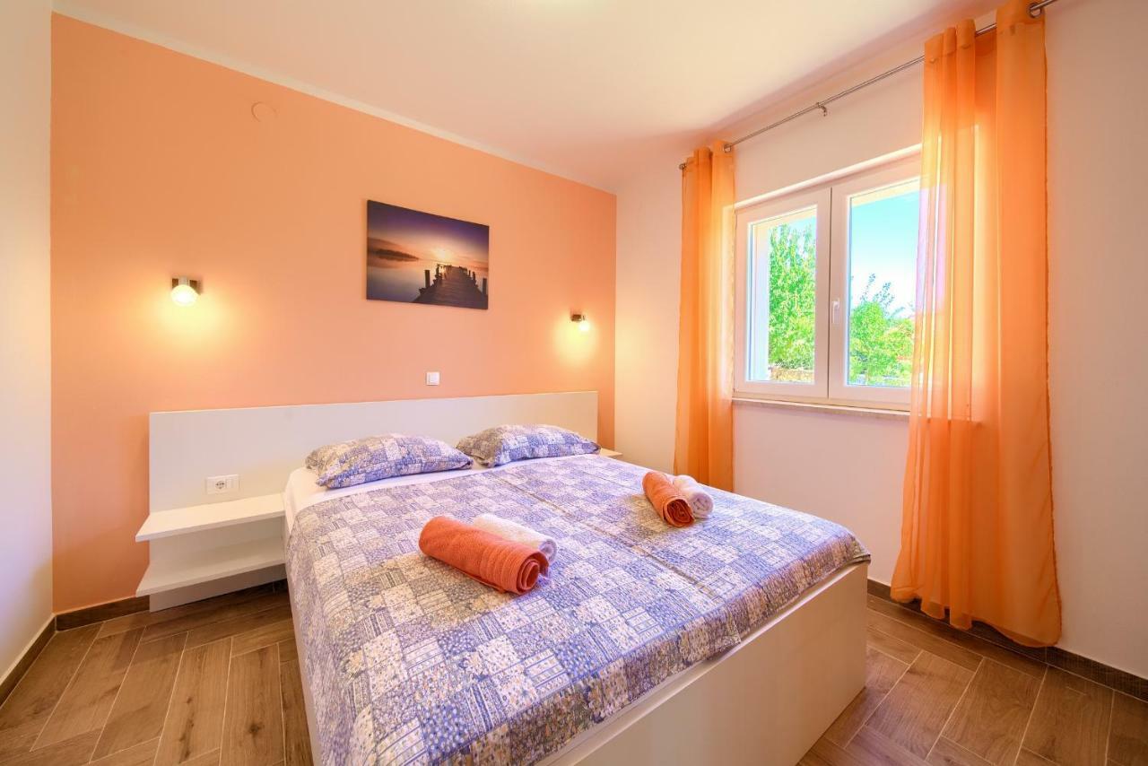 Apartamento Stela Pinezići Exterior foto